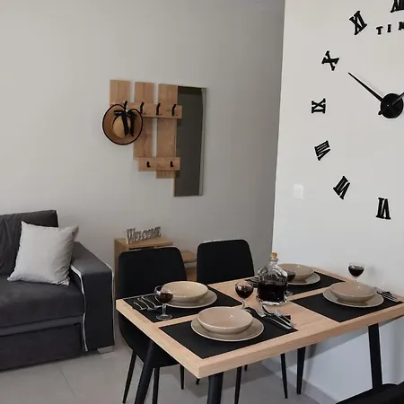 Apartman West Coast House 2 *